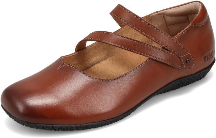 Taos Footwear Women's Banter Flat - 6, Black - Best Price